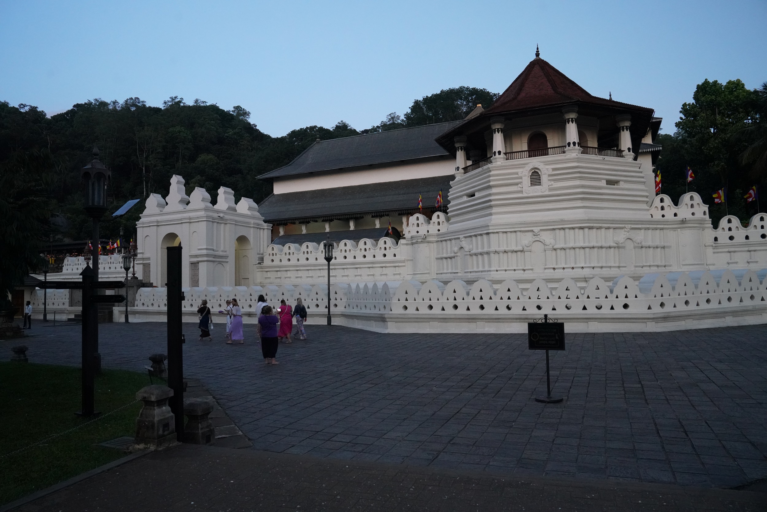 Abendstimmung am Zahntempel