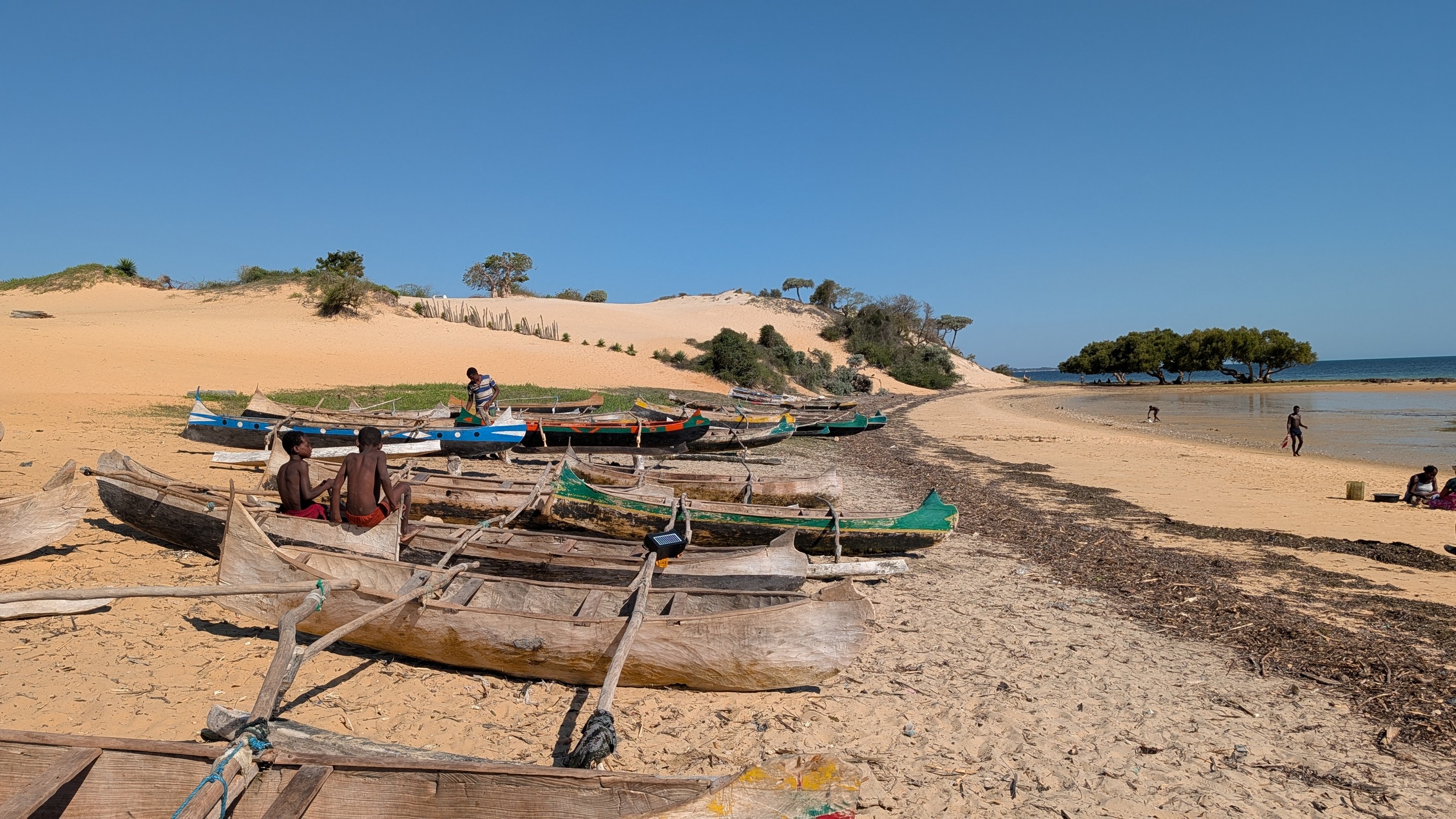 Fischeroote am Strand