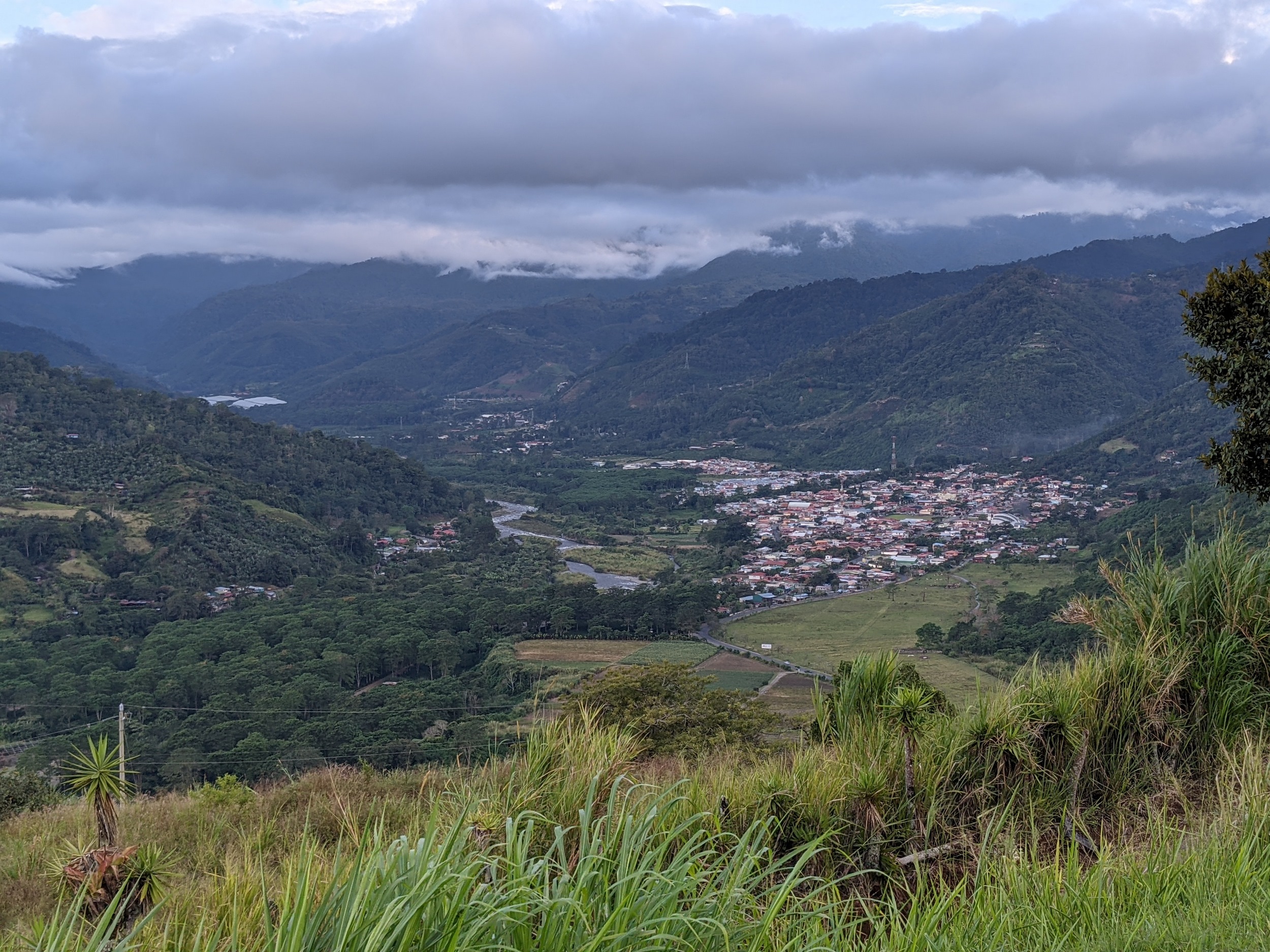 Orosi, kurz vor der Strassensperrung