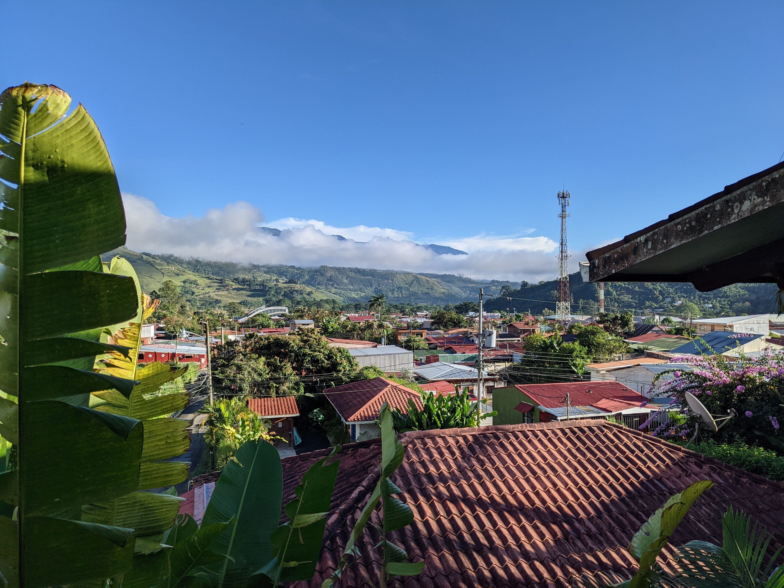 Blick aus dem Hotelzimmer auf Irazu und Turrialba