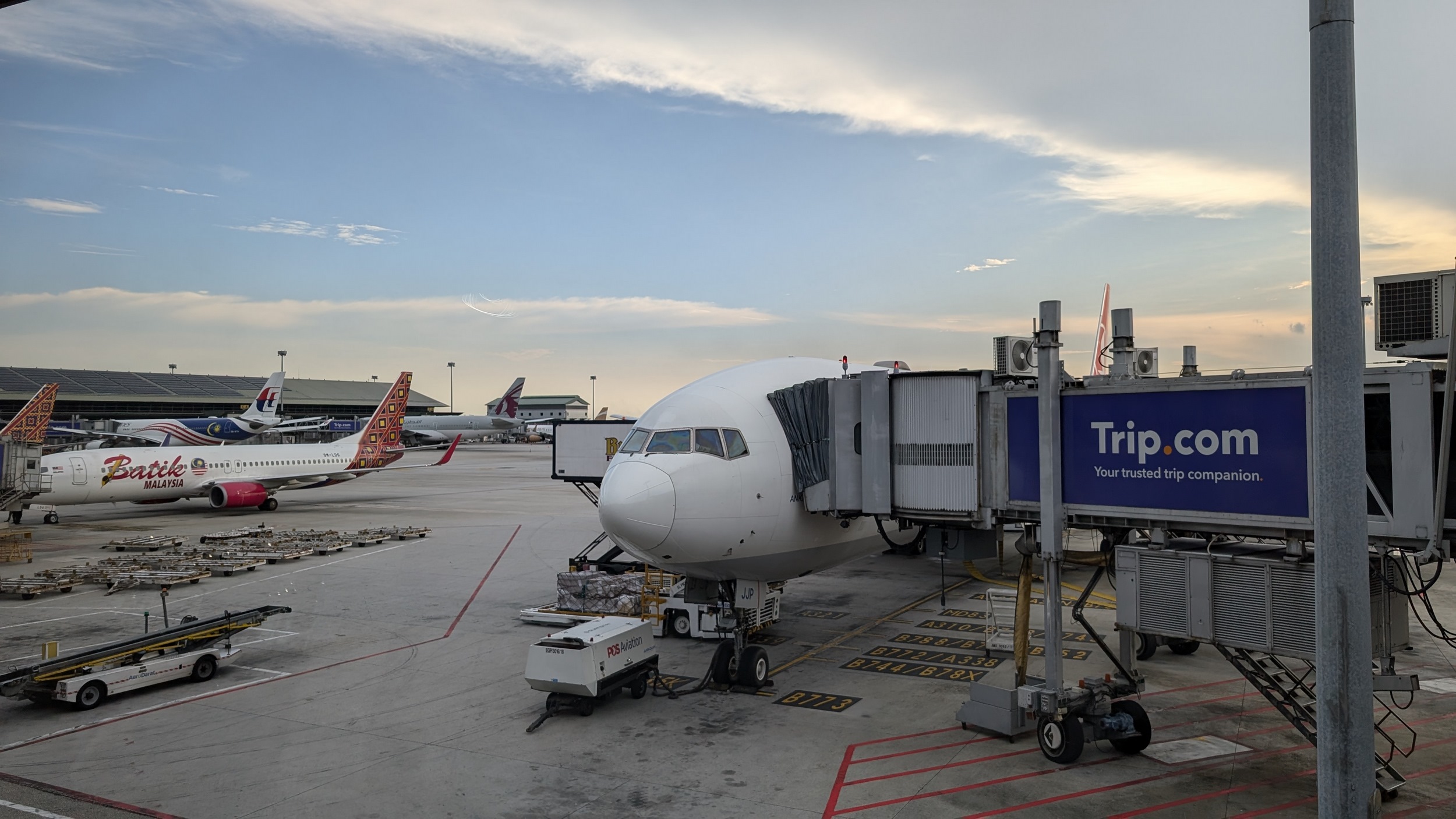 Fluggerät am Gate in Kuala Lumpur