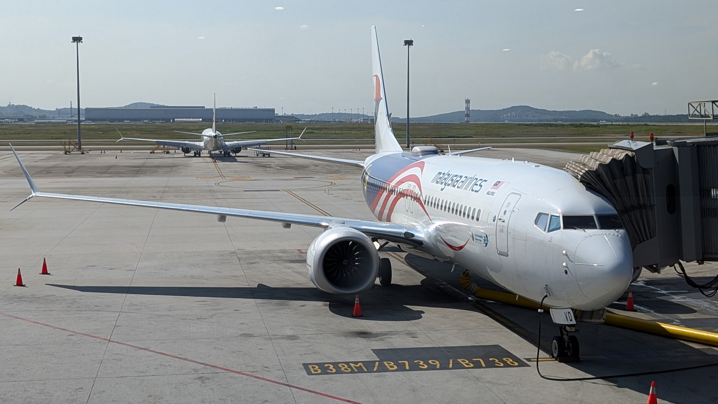 Boeing 737 MAX, 1,5 Jahre alt und wir sind davon gekommen