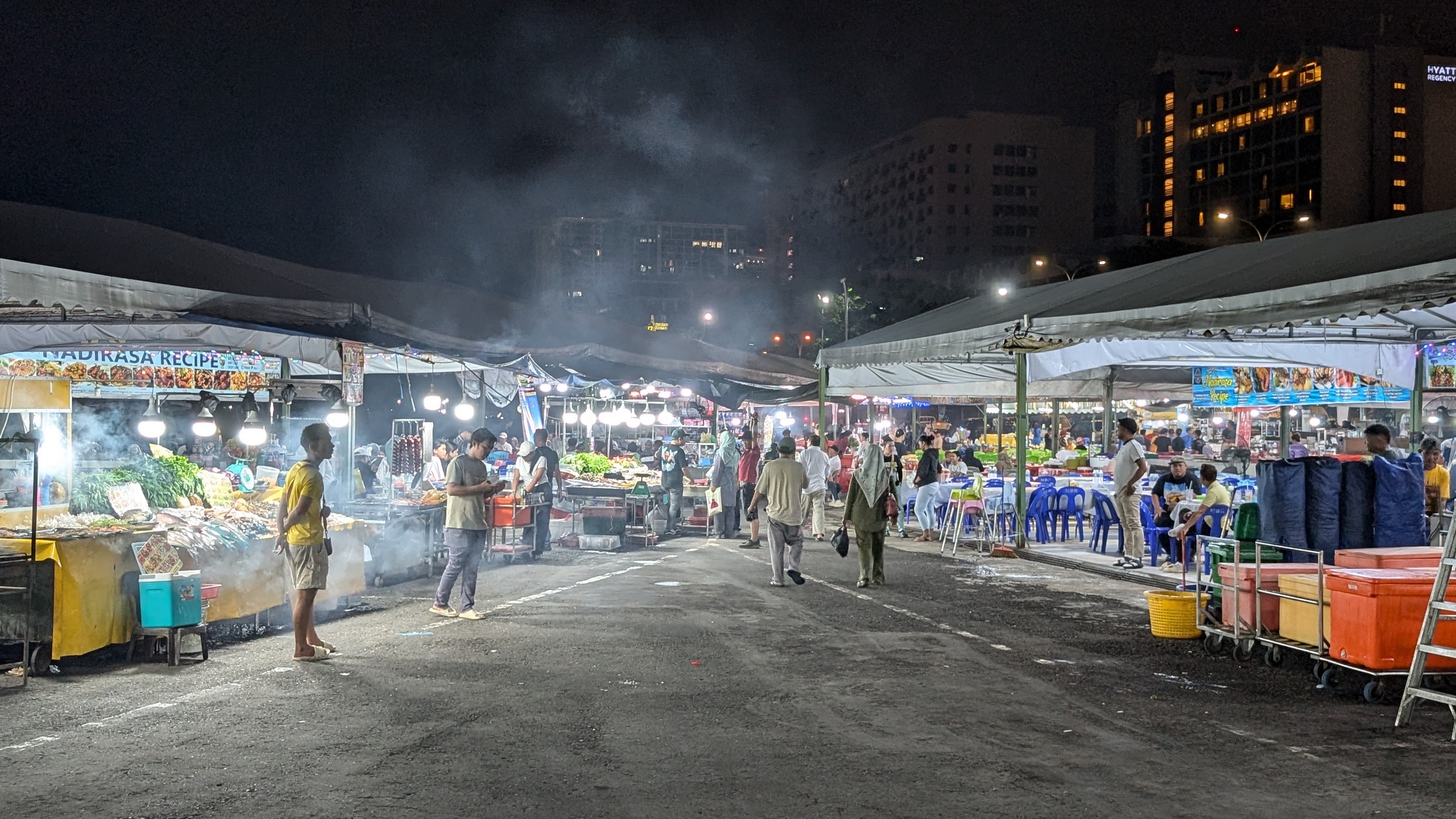 Fischbräterei für die Locals