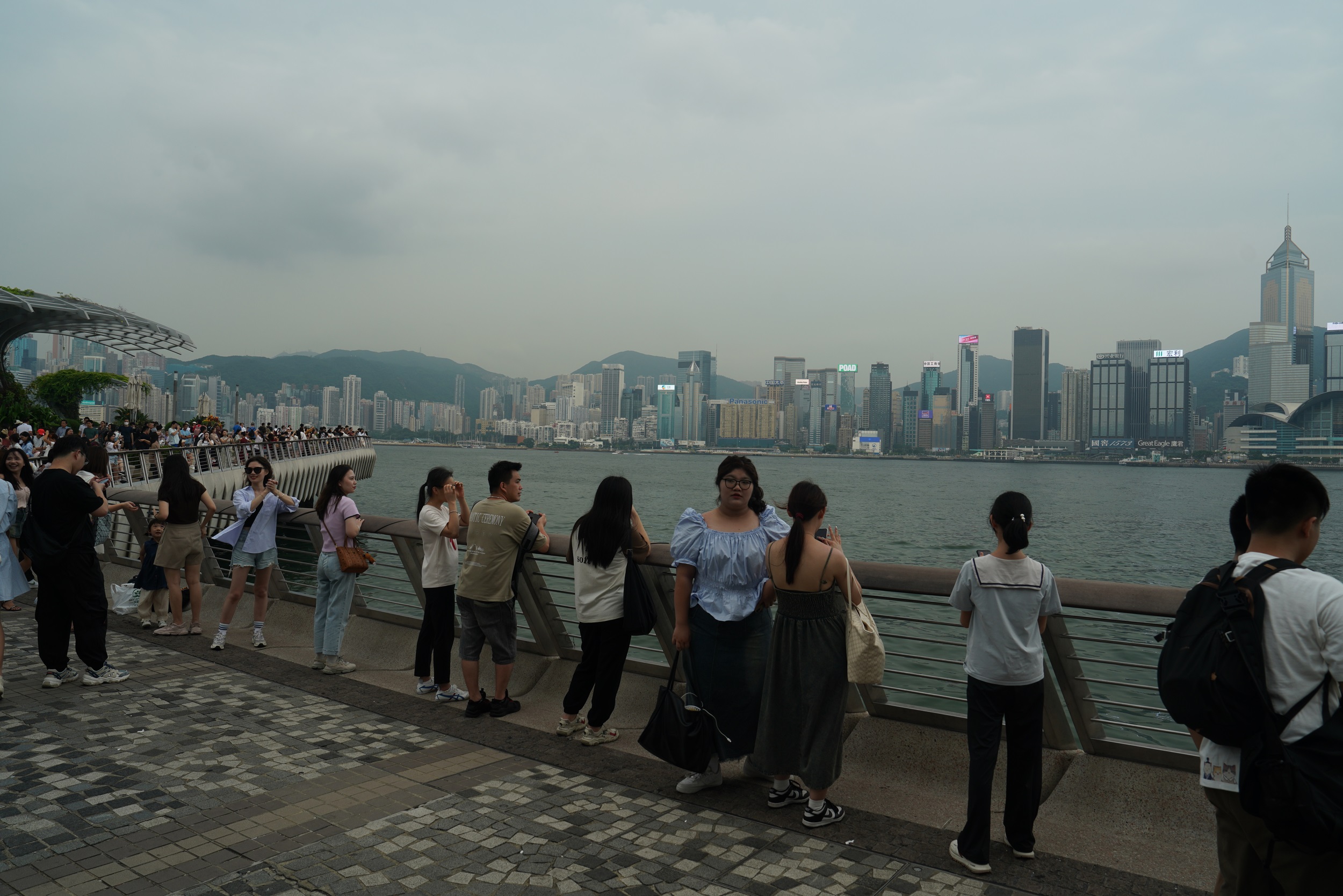 Blick von Kowloon auf Hongkong Island