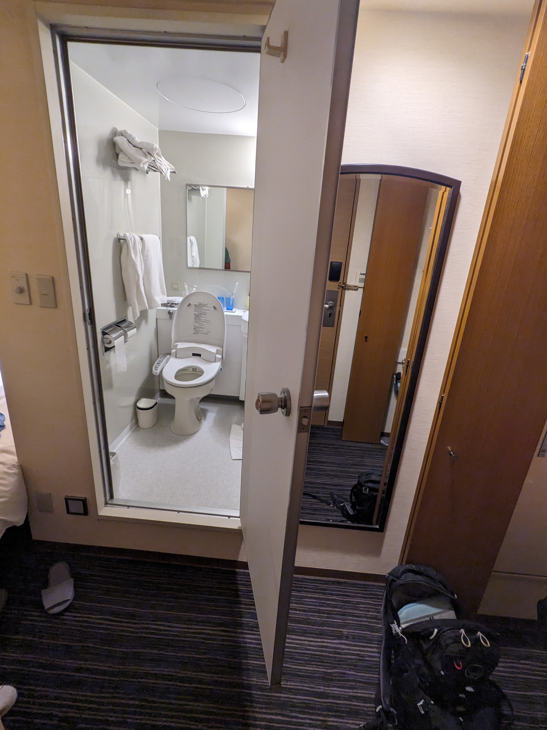 Bad mit Kühlhaustür