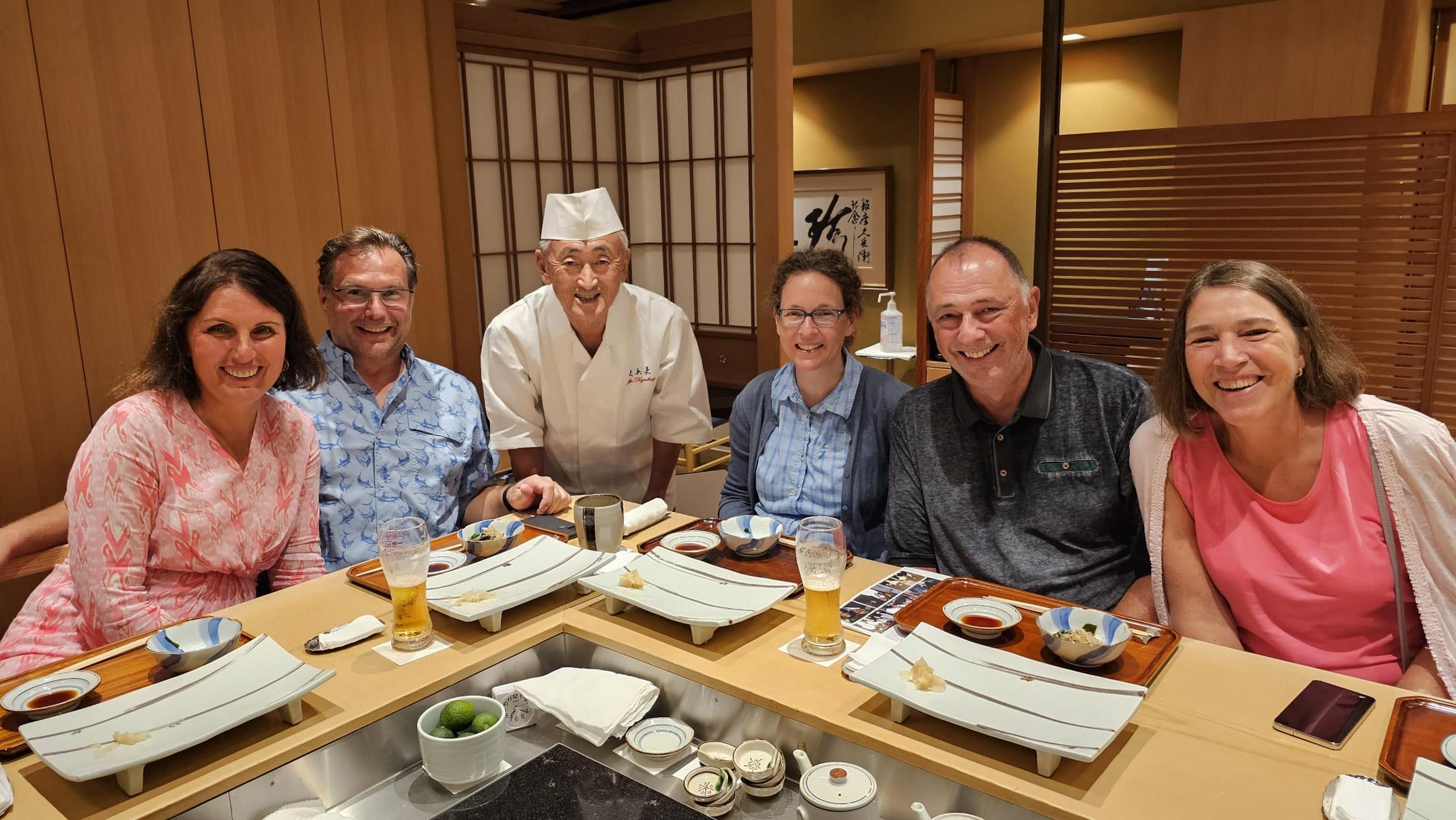 Das Team vom Sushi Essen und dem Senior Chef