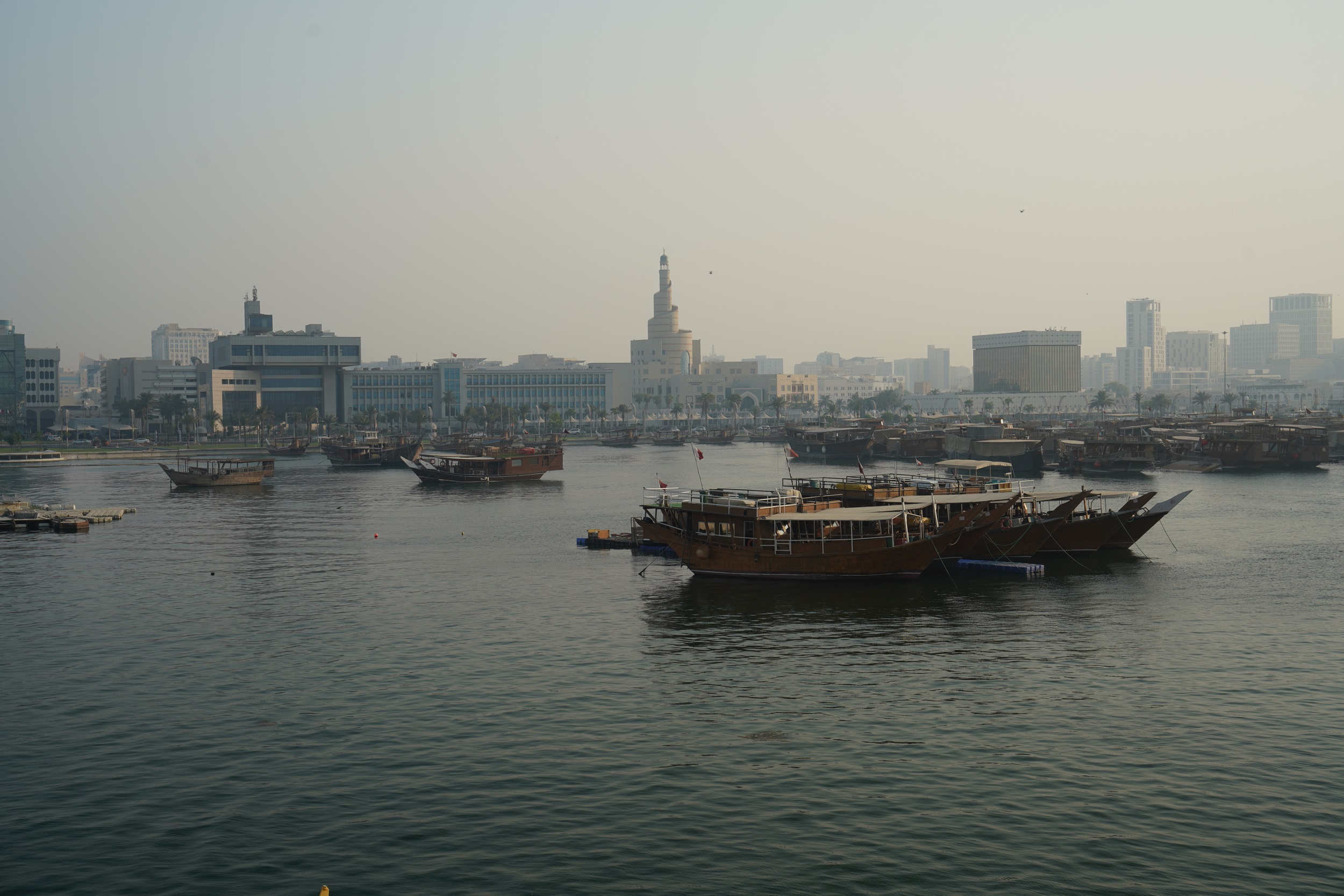 und den Dhau Hafen von Doha