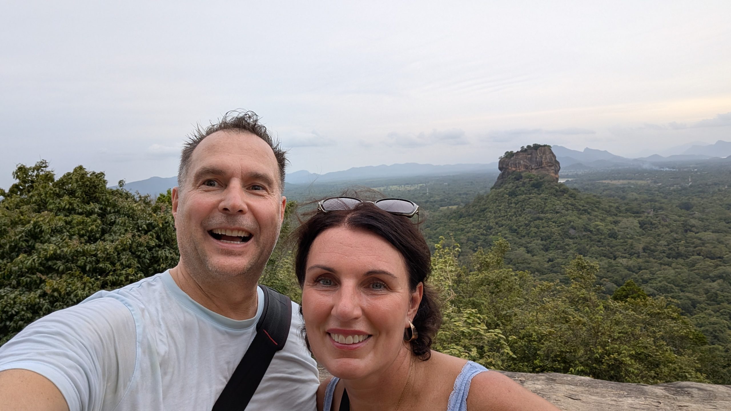 Selfie des Tages mit Sigiria Felsen